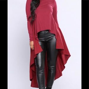 NWT Stunning burgundy high-low top